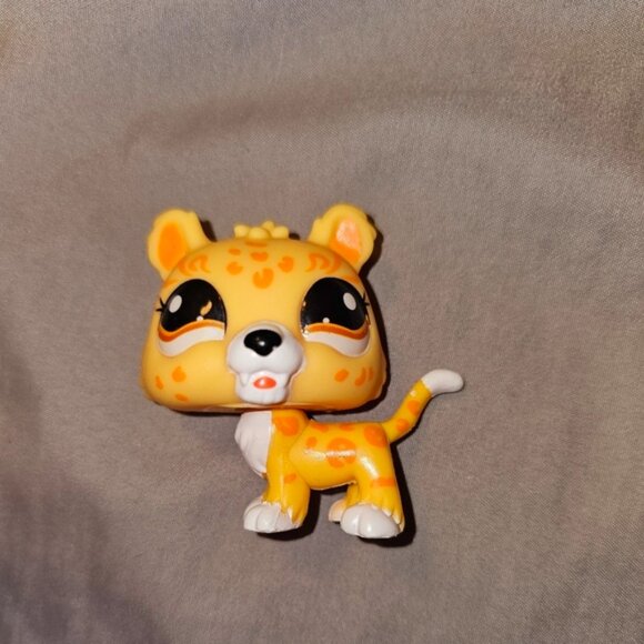 Leopard #51 Cat Littlest Pet Shop LPS G7 Series 1 Tiki Jungle Play Pack Toy - Picture 4 of 4